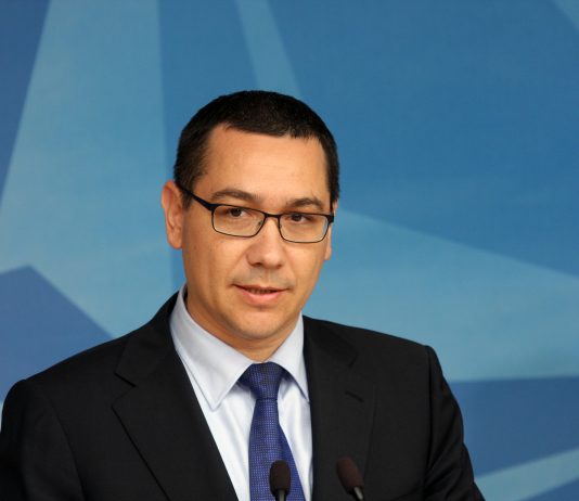 A plagiat Victor Ponta? Consiliul National de Etica sustine ca nu, Universitatea Bucuresti spune da
