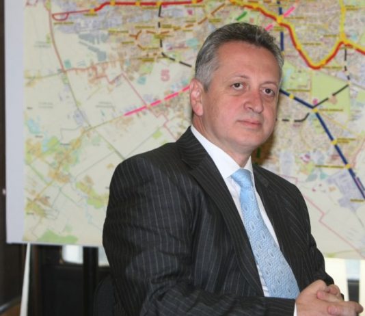 Relu Fenechiu, evacuat cu forta din Iasi