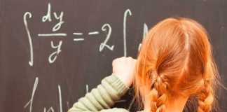 Amanarea intrarii la scoala cu o jumatate de ora ar imbunatati rezultatele scolare ale copiilor
