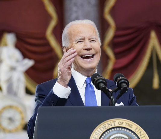 Biden da vina pe Trump pentru atacul asupra Capitoliului, „minciunile” sale si „ego-ul ranit”