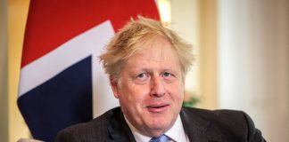 Bruxelles-ul propune mai putine controale vamale in Irlanda de Nord pentru a salva Brexitul dupa provocarea lui Boris Johnson