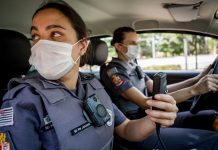 Brazilia plaseaza camere pe ofiterii sai de politie