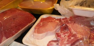 Puteti dezgheta si recongela carnea: cinci mituri privind siguranta alimentara