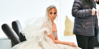 Toate rochiile de mireasa pe care JLo le-a purtat in viata reala si pe ecran