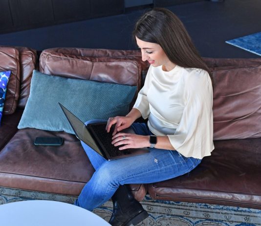 Toti pasii pentru a va stabili tarifele ca freelancer