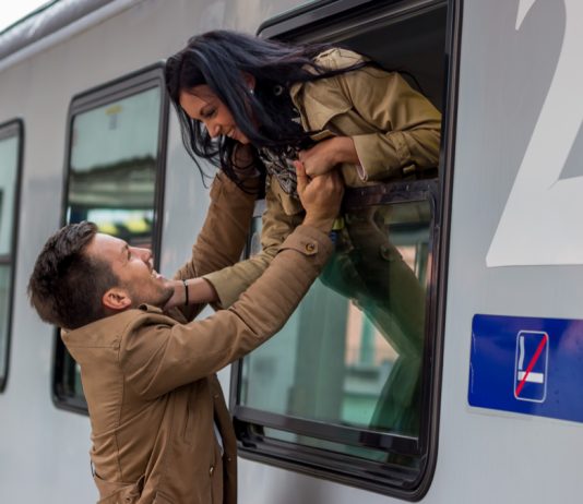 Iti doresti ca relatia ta la distanta sa functioneze? Iata cateva sfaturi care te vor ajuta