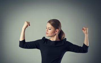 6 trasaturi ale femeilor care nu au nevoie de o relatie pentru a se simti complete